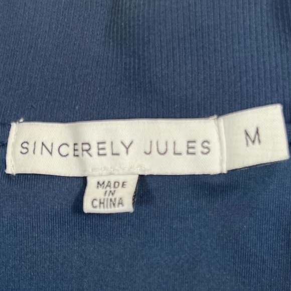 SINCERELY JULES Women’s Navy Full Zip Crop Jacket Ruched Sleeves Size Medium - Picture 3 of 10